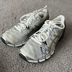 Asics Gel Kinsei Shoes - Size 7.5